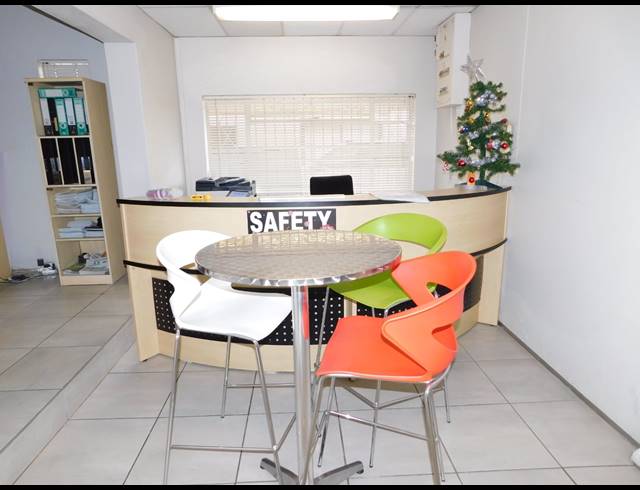 640M² WORKSHOP FOR SALE IN KENSINGTON B